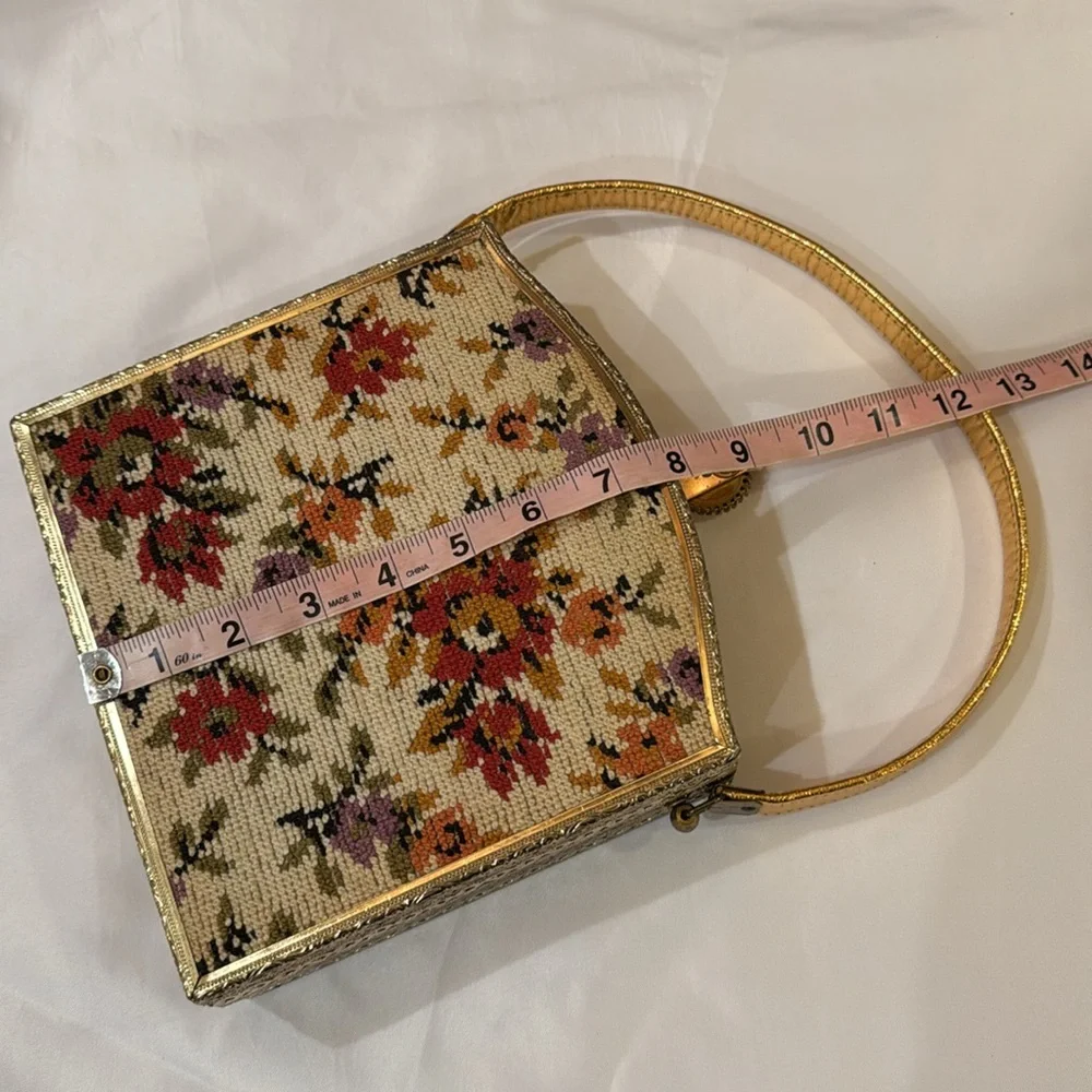 Vintage 1950’s Filigree Metal & Needlepoint Handbag Purse - Picture 11 of 17